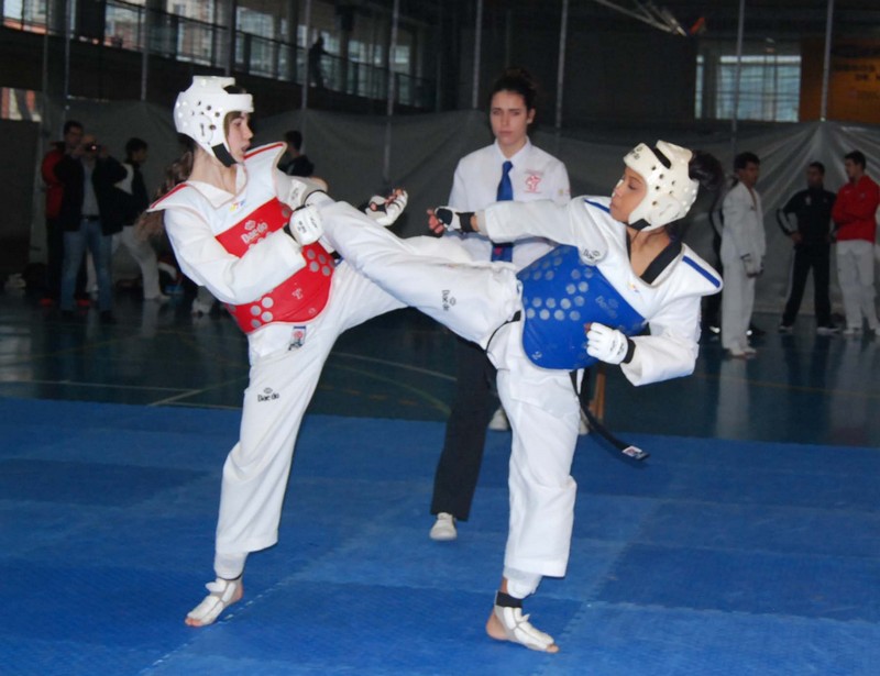 Larrabide acogi&oacute; el Campeonato Senior de Combate.